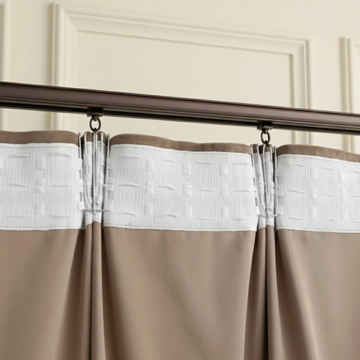 Rideaux en velours marron 140x245 occultants crochets mousseline barre | Noblia | Instant rideau