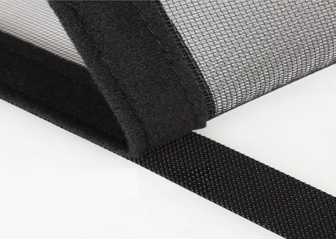 Moustiquaire noire fixation velcro installation facile sans perçage protection moustiques fenêtre salon chambre cuisine | Stopi | Instant rideau