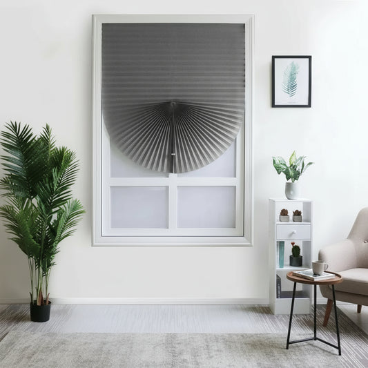 Rideau adhésif gris pour transformer rapidement votre intérieur, apportant confort et élégance à vos fenêtres | Colado | Instant Rideau