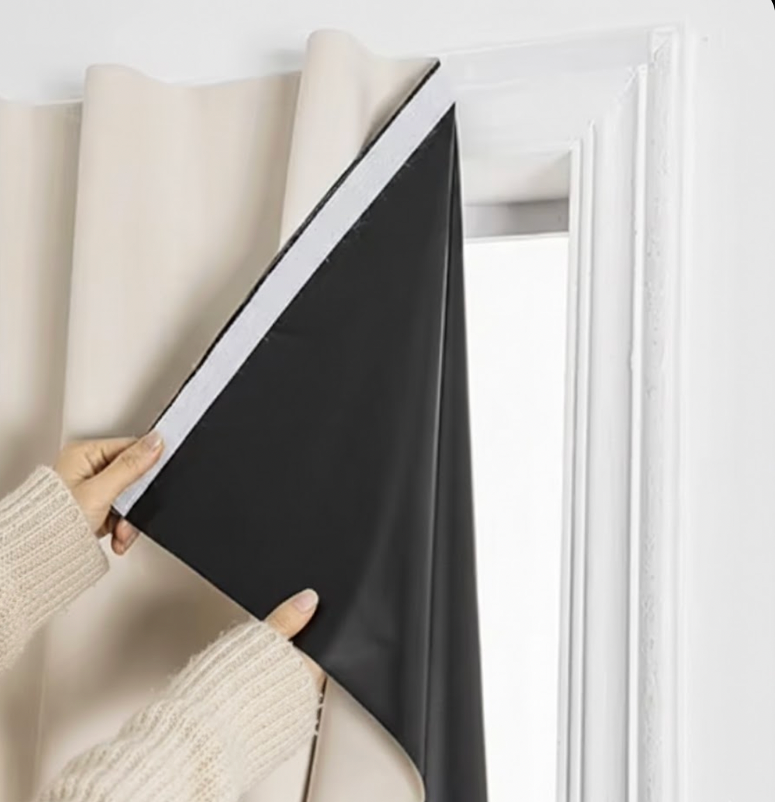 Rideau occultant adhésif beige pour chambre et porte | Nuitfix | Instant Rideau