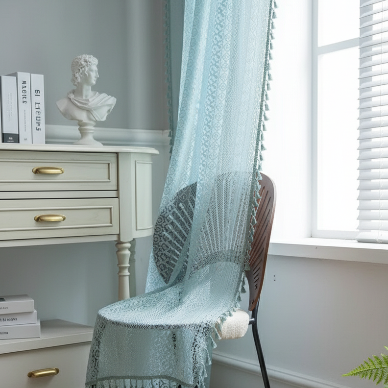 Rideau bleu coton doux apportant style et sophistication à votre décoration intérieure | Tisséo | Instant rideau