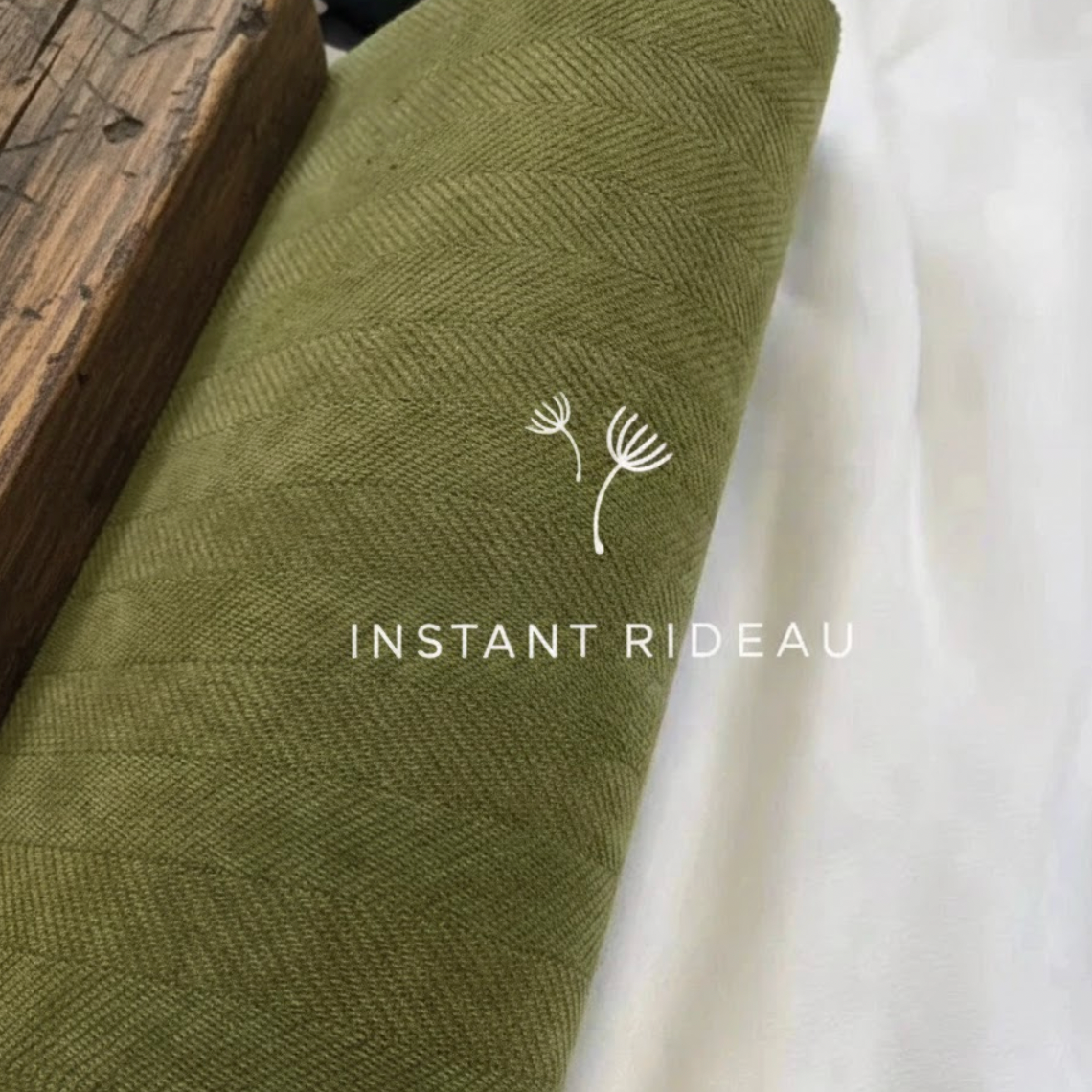 Rideau en chenille vert olive à motif chevrons, occultant et élégant | Rups | Instant Rideau