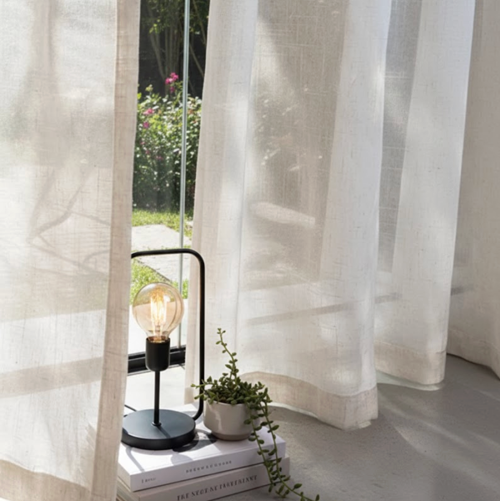 Rideau en lin beige style japonais, tamisant la lumière avec élégance naturelle | Lino Instant Rideau

